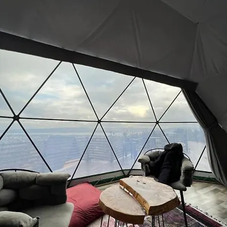 Whitemoon Hotel